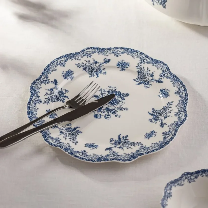 Blue and white flowers porcelain dessert plate, 19 cm