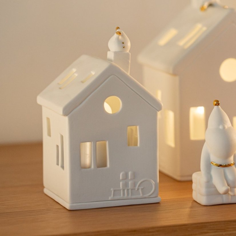 Porcelánový svícen Domek Santa v komíně 13 cm