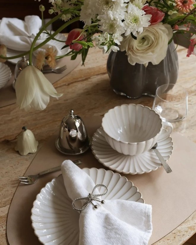 Porcelánová mísa Chryzantéma béžová 20 cm