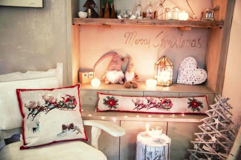 Gobelínový vánoční povlak na polštář s motivem Santa 45x45 cm