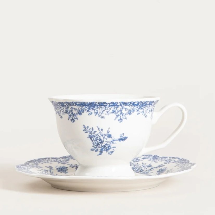 Porcelánový šálek s podšálkem Modrobílé květy 200 ml