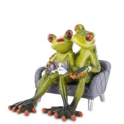 Soška Žaby na pohovce