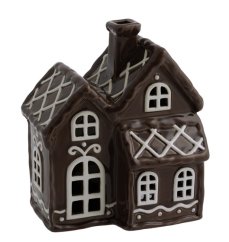 Keramický svietnik Domček - Perníková chalúpka hnedý lesklý 14 cm Keramický svietnik Domček - Perníková chalúpka hnedý lesklý 14 cm
