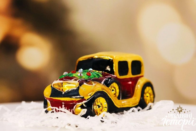 Sběratelská skleněná ozdoba na stromeček Vánoční auto