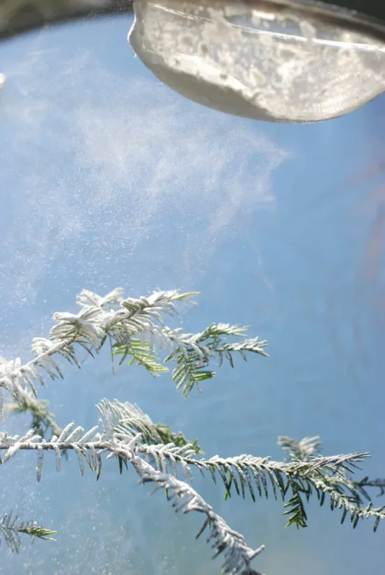 Sztuczny śnieg - Frost biodegradowalny 1 litr