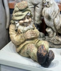 Ceramic garden gnome with a patina – Resting, 46 cm
