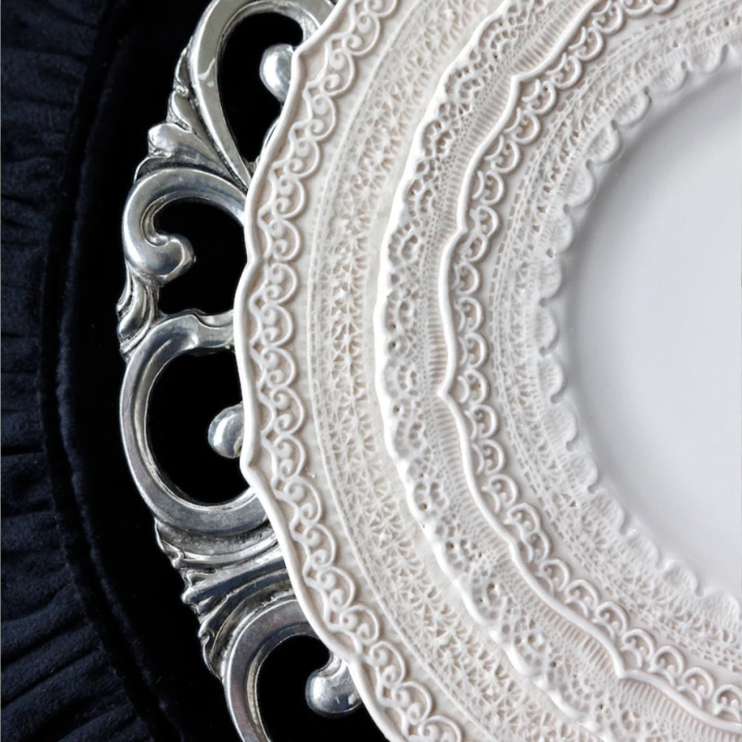 Elegance cream lace-patterned ceramic tableware set, 8-piece – serves 4
