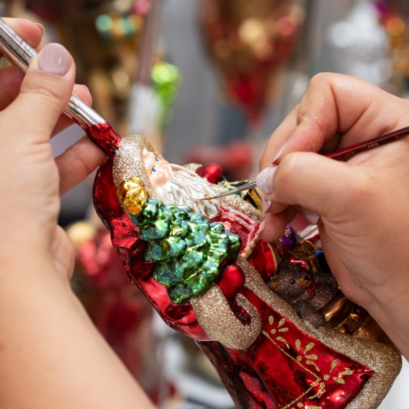 Sběratelská skleněná ozdoba na stromeček Santa s autem