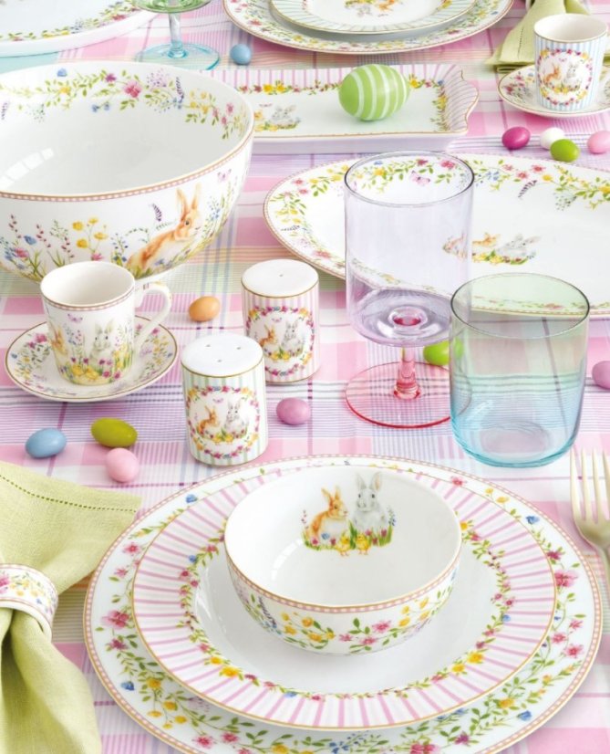 Porcelánový šálek s podšálkem Velikonoční zajíčky 400 ml