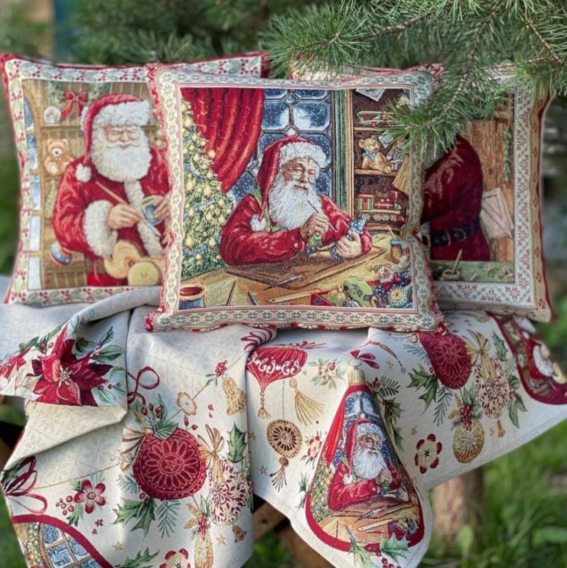 Vánoční povlak na polštář s motivem Dílna Santy 45x45 cm