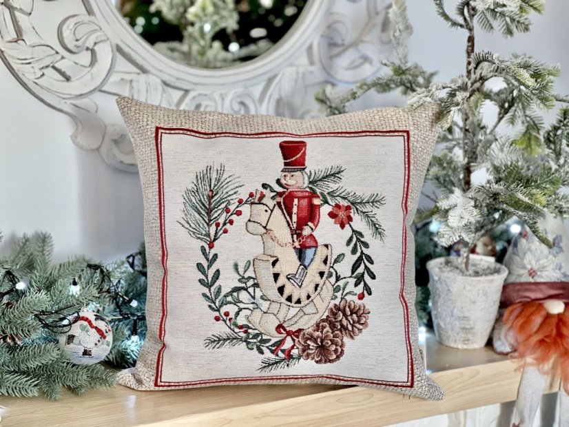 Gobelínový vánoční povlak na polštář s motivem Louskáček 45x45 cm