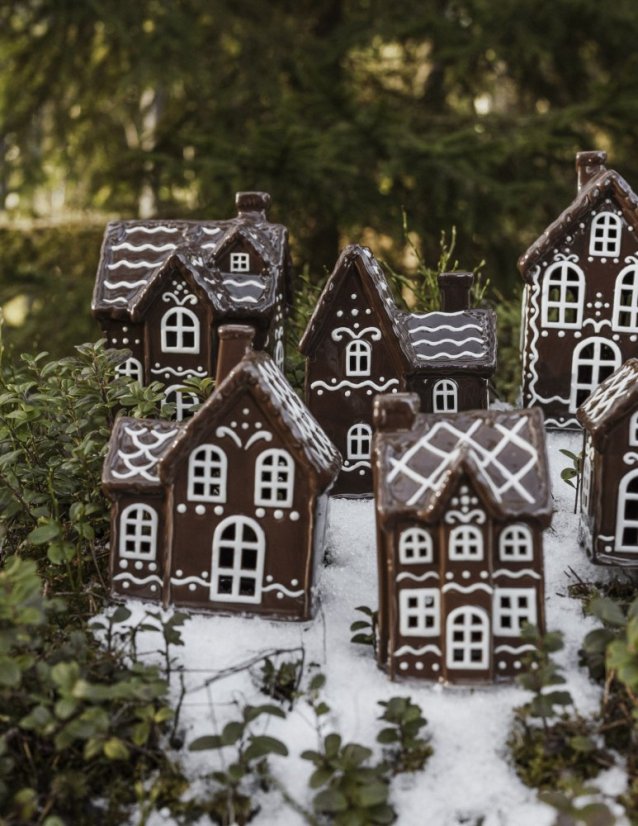 Ceramic candle holder House - Gingerbread house brown glossy 15 cm