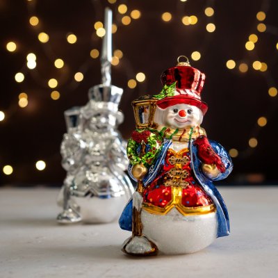 Kolekcjonerska szklana ozdoba choinkowa Bałwan z lampką 17,5 cm
