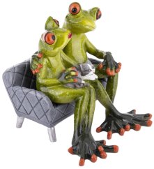 Soška Žaby na pohovce