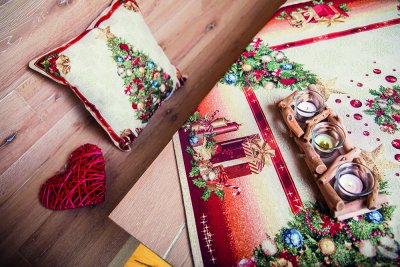 Tapestry Christmas pillowcase with motif Trees and gifts 45x45 cm