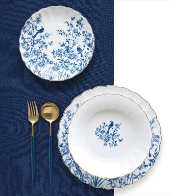 Porcelain set of 2 plates Blue flowers